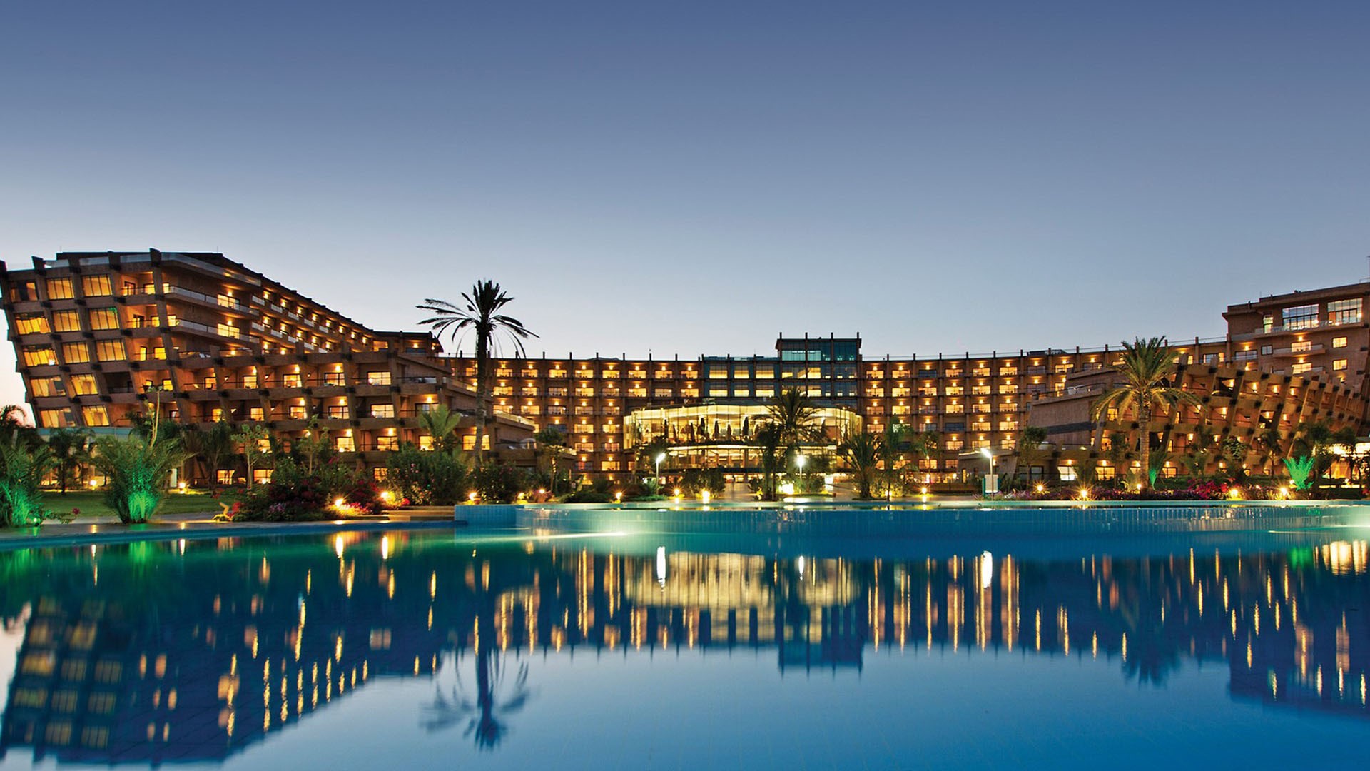 Noah’s Ark Deluxe Hotel & SPA